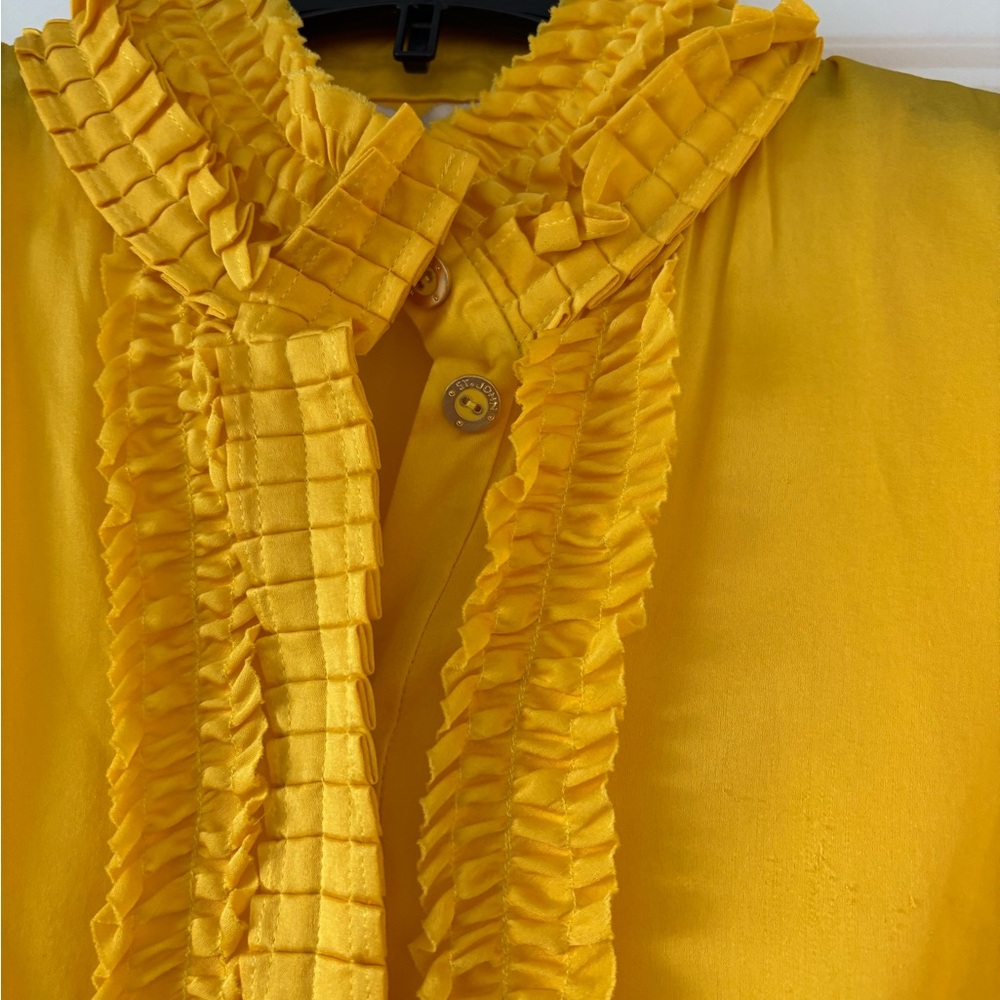 St. John Couture Yellow Ruffled silk Sleeveless Top 2 - Picture 10 of 14
